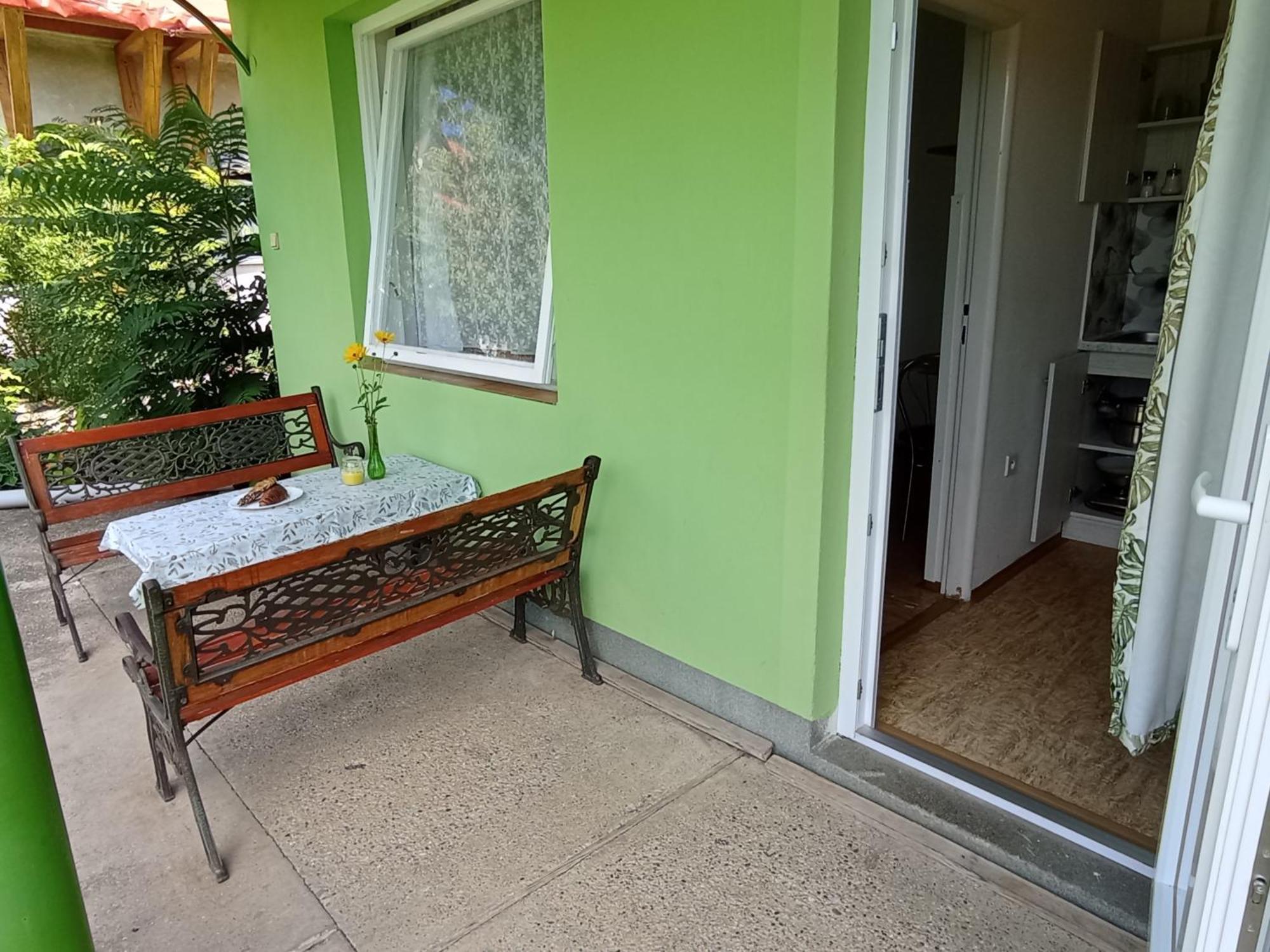 Afrodita Hotel Štúrovo Bagian luar foto